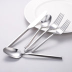 Matte Silverware Set Silver Flatware Set with Hexagon Handle 20 Pieces 18/0 Stainless Steel Cutlery Set Wedding Housewarming Gift Service for 4 (Matt silver)