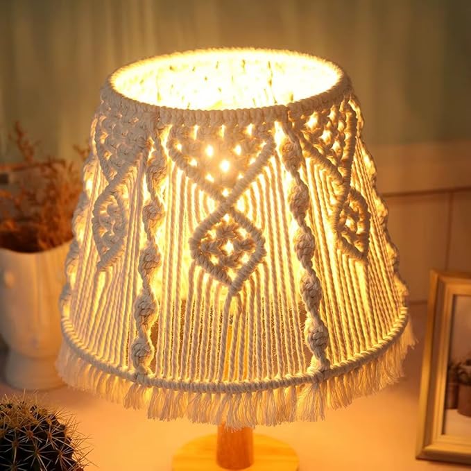 Boho Macrame Table Lamp – Handmade Bedside Light with Wooden Base, White Ivory Boho Decor for Bedroom, Living Room, Nursery – E26/E27 Compatible Nightstand Lamp – by Elvirka