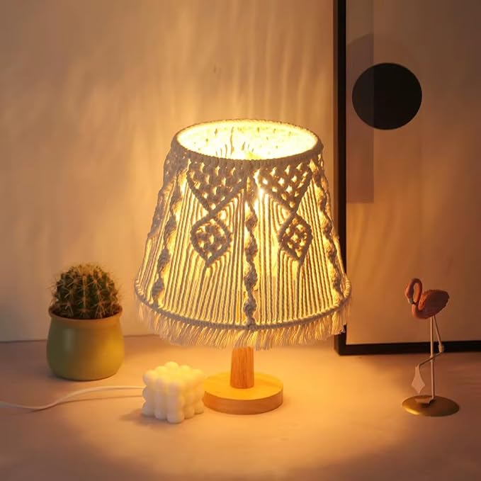 Boho Macrame Table Lamp – Handmade Bedside Light with Wooden Base, White Ivory Boho Decor for Bedroom, Living Room, Nursery – E26/E27 Compatible Nightstand Lamp – by Elvirka