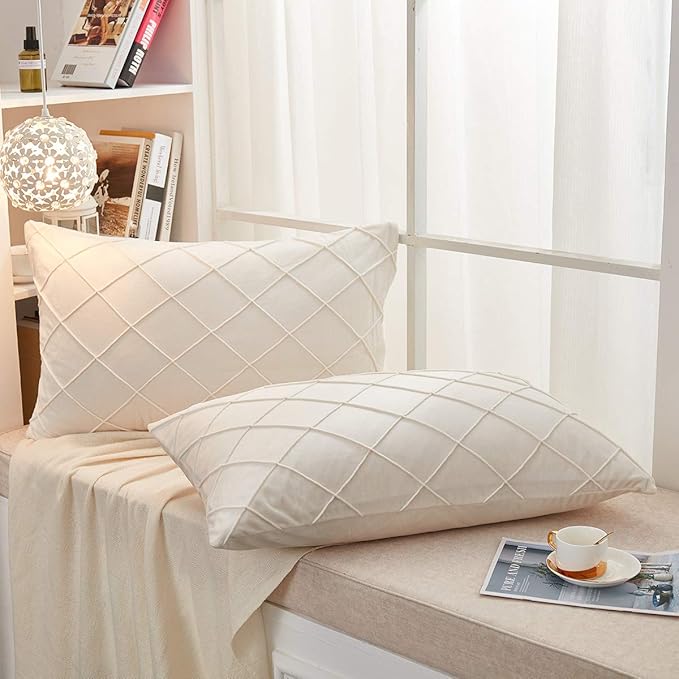 JAUXIO Diamond Pinch Pleated Crystal Velvet Pillowcases 2 Pack Solid Pintuck Throw Cushion Cover for Home Decor Hidden Zipper Closure (Cream, King)