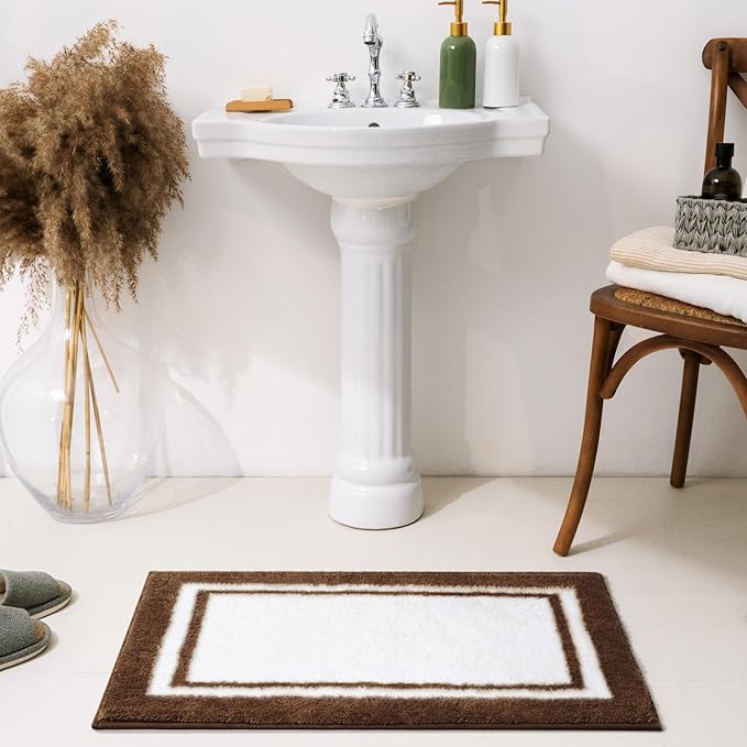 GRANNY SAYS Microfiber Bathroom Rugs Non Slip Washable, Water Absorbent Bath Mats for Tub, Soft Bath Mats for Bathroom Floor & Shower, Bath Rug, 20" x 32", Brown Bath Rugs