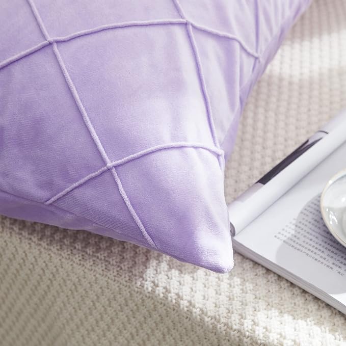 JAUXIO Diamond Pinch Pleated Crystal Velvet Pillowcases 2 Pack Solid Pintuck Throw Cushion Cover for Home Decor Hidden Zipper Closure (Lilac, Standard)