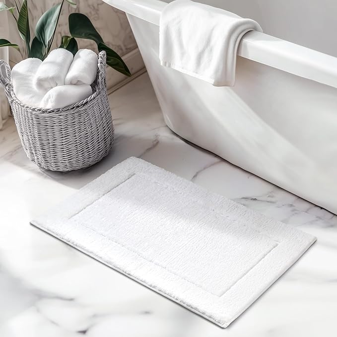 GRANNY SAYS Microfiber Bathroom Rugs Non Slip Washable, Water Absorbent Bath Mats for Tub, Soft Bath Mats for Bathroom Floor & Shower, Bath Rug, 20" x 32", White Bath Rugs