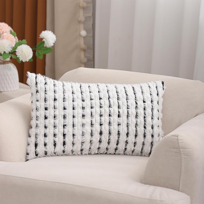 LUOYEHK Boho Throw Pillow Covers 12x20 Inch Set of 2 Chenille Tufted Pillowcase Farmhouse Neutral Cushion Covers for Couch Sofa Bed Living Room, Black White