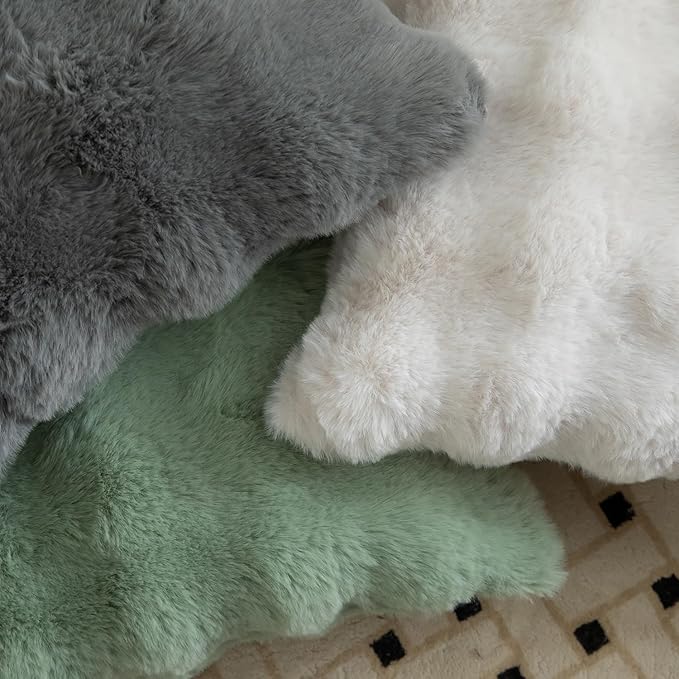 MANDIOO Pack of 2 Thick Plush Wool Decorative Throw Pillow Covers Super Soft Wave Bubble Fur Velvet Cushion Covers Pillow Shams for Couch Bed Living Room 20x20 Inch Sage Green