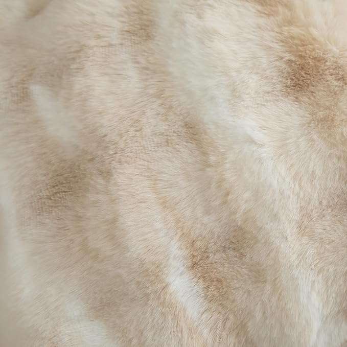 MANDIOO Pack of 2 Thick Plush Wool Decorative Throw Pillow Covers Super Soft Wave Bubble Fur Velvet Cushion Covers Pillow Shams for Couch Bed Living Room 22x22 Inch White Beige