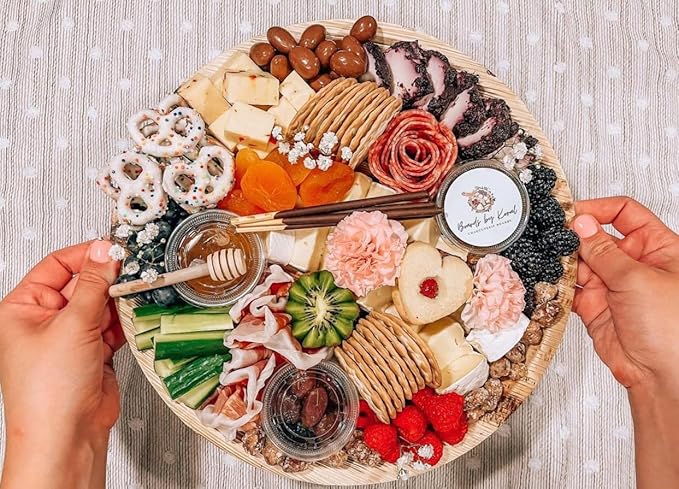 Disposable Palm Leaf 15" Round Trays (10 pieces) Bamboo Like Serving Platters, Disposable Boards, Eco-Friendly Dinnerware For Weddings, Catering, Events