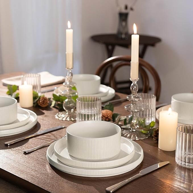 Famiware Star Dinnerware Set with Pasta Bowls, Service for 4 (16pcs), Ribbed Stoneware Plates and Bowls Dishes Sets - Chip & Scratch Resistant, Microwave & Dishwasher Safe, Matte White