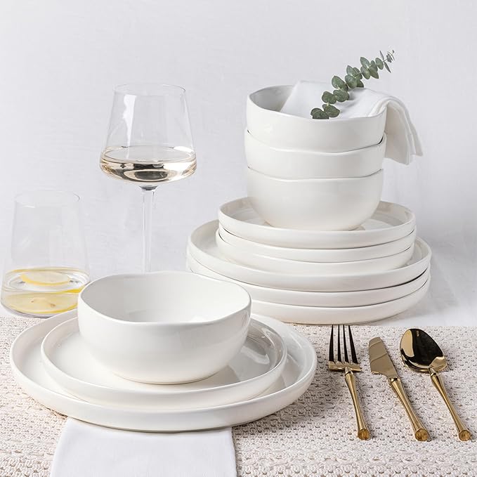 TheTerra Ceramic Dinnerware Sets for 4, 12 Pieces Porcelain Lightweight Plates and Bowls Sets, Scratch Resistant Dish Set, Oven & Microwave & Dishwasher Safe, Bright White
