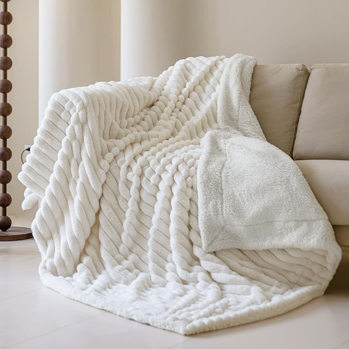 MOSAYT Throw Blanket for Couch Or Bed, Super Soft Faux Rabbit Fur Lamb Hair Blanket, Elegant Ruched Design Fleece Blanket, White Cozy Blanket for Couch, Sofa and Bed(50x60 Inch)