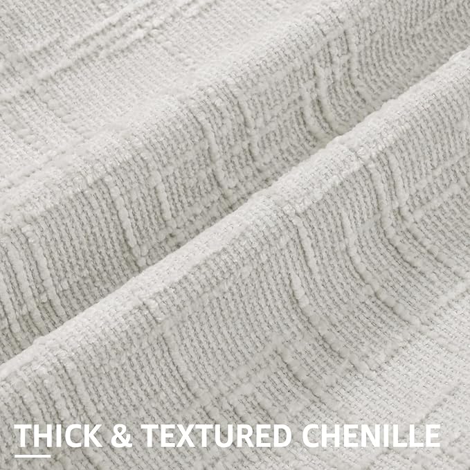 decorUhome Light Grey Chenille Throw Pillow Covers 24x24 Set of 2 Thick Textured Slubby Couch Pillow Covers Farmhouse Accent Modern Neutral Decorative Pillow Cases for Bed Sofa Living Room
