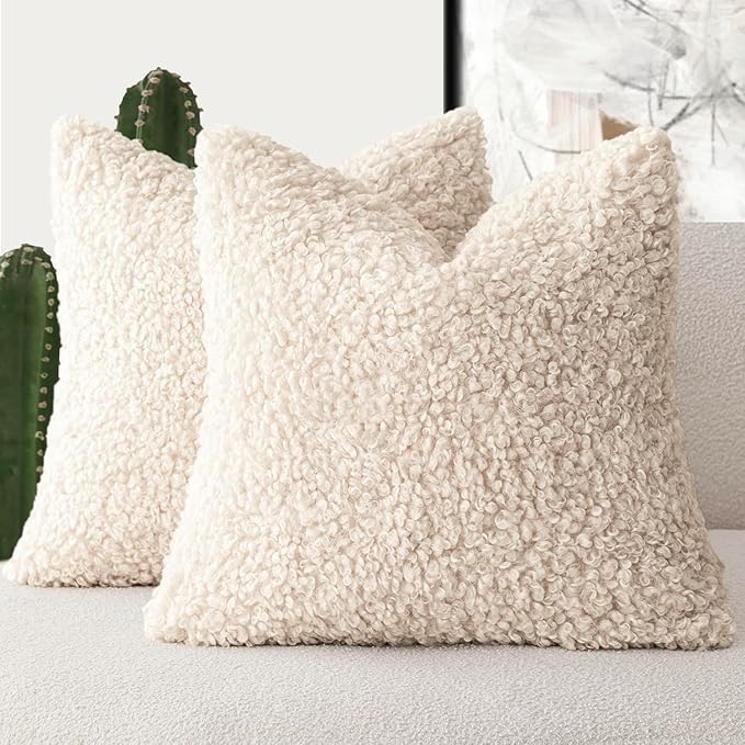 Foindtower 2 Pieces 18x18 Inch Cream Beige, Faux Fur Throw Pillow Cover Accent Sherpa Furry Pillow Covers Fuzzy Soft Pillowcases Cozy Sheepskin Decorative Fleece Cushion Case for Bed Couch Living Room