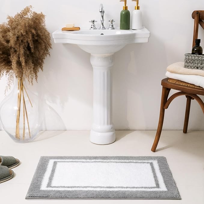 GRANNY SAYS Microfiber Bathroom Rugs Non Slip Washable, Water Absorbent Bathroom Mats for Tub Non Slip, Soft Bath Mats for Bath Floor & Shower, Long Bath Rug, 20" x 32", Grey Rug