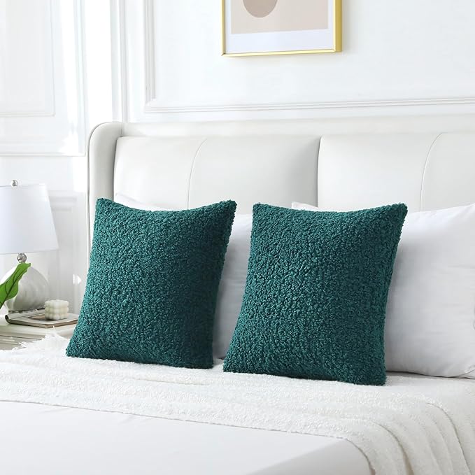 FUTEI Dark Green Throw Pillow Covers 22x22 Inch Set of 2,Furry Faux Fur Teddy Boucle Textured Cushion Covers,Soft Fluffy Decorative Pillow Case,Home Decor for Couch Bed Living Room Office Car