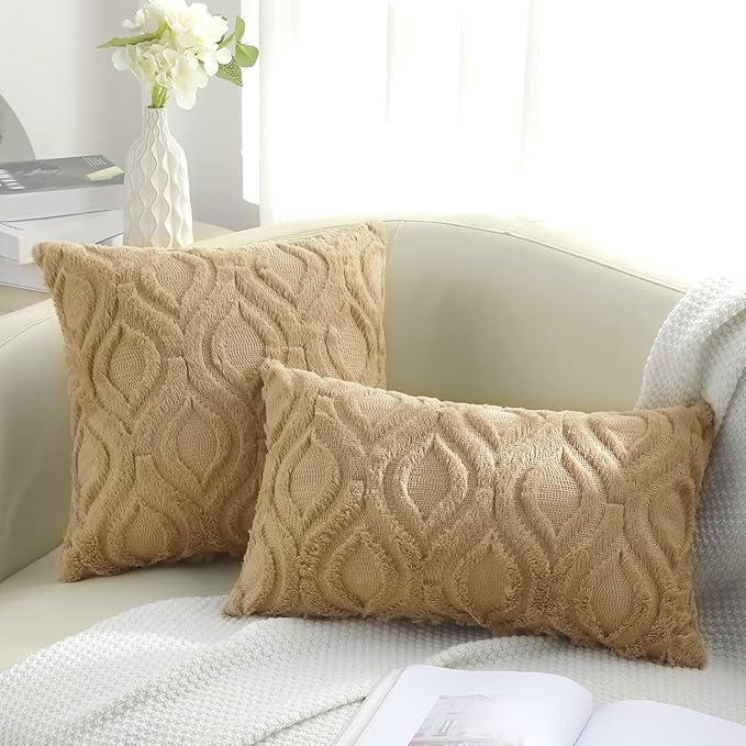 decorUhome Throw Pillow Covers 20x20 Inch Set of 2, Soft Plush Decorative Faux Fur Light Brown Solid Couch Pillow Covers, Accent Farmhouse Neutral Square Euro Pillow Cases for Sofa Bed Living Room