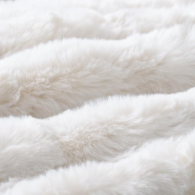 MADIZZ Pack of 2 Thick Plush Wool Throw Pillow Covers 12x20 Inch Cream Soft Neutral Decorative Throw Pillows Accent Boho Cushion Covers for Couch Sofa Bedroom Pillow Shell