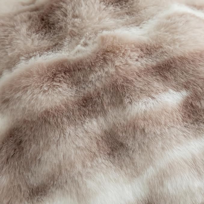 MANDIOO Pack of 2 Thick Plush Wool Decorative Throw Pillow Covers Super Soft Wave Bubble Fur Velvet Cushion Covers Pillow Shams for Couch Bed Living Room 22x22 Inch White Taupe