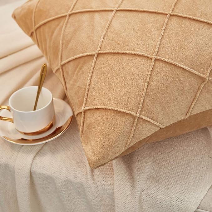 JAUXIO Diamond Pinch Pleated Crystal Velvet Pillowcases 2 Pack Solid Pintuck Throw Cushion Cover for Home Decor Hidden Zipper Closure (Camel, King)