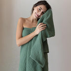 Ultra Soft Muslin Towel Adult Set, 100% Turkish Cotton 4-Layer 2 Pieces Luxury Muslin Hand & Bath Towels Sets for Bathroom (Green, 1 Bath & 1 Hand Towel Set)