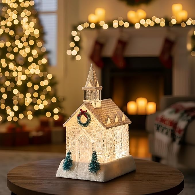 Christmas Lighted Church Water Lantern Snow Globe with Evergreens and Wreath， USB Lined/Battery Operated Lighted Lantern for Christmas Festival Decoration Gifts