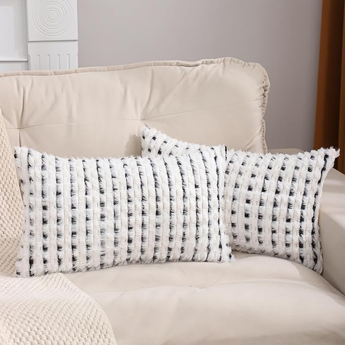LUOYEHK Boho Throw Pillow Covers 12x20 Inch Set of 2 Chenille Tufted Pillowcase Farmhouse Neutral Cushion Covers for Couch Sofa Bed Living Room, Black White