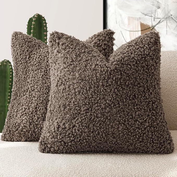 Foindtower 2 Pieces 16x16 Inch Chocolate, Faux Fur Throw Pillow Cover Accent Sherpa Pillow Fuzzy Soft Pillowcases Sheepskin Decorative Fleece Cushion Case for Bed Couch Living Room