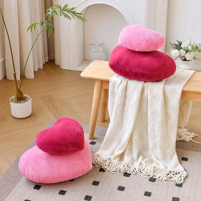 Peach Pink Heart Pillows, Cute Heart Decorative Pillow, Heart Shaped Throw Pillows for Bed, Faux Rabbit Fur Plush Hoom Decor Pillow Cushion for Chair Sofa Living Room (Large-19.6"x15.7")