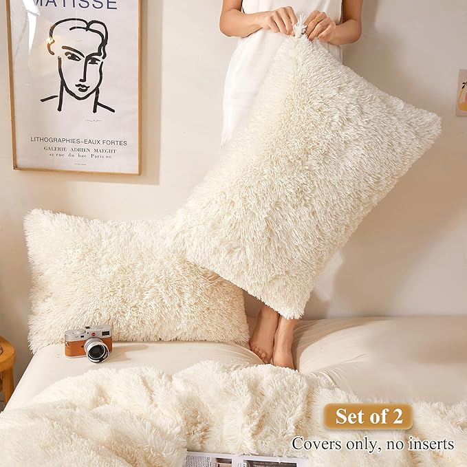 XeGe Faux Fur Throw Pillow Cases, Plush Shaggy Ultra Soft Pillow Covers, Fluffy Crystal Velvet Decorative Pillowcases, Furry Fuzzy Pillow Shams Zipper Closure, Set of 2(Standard, Light Beige)
