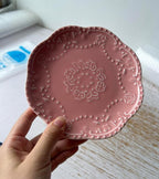 YBK Tech Elegant Round Embossed Lace Plate, Ceramic Serving Plate for Breakfast Afternoon Tea (Pink, 6-inch)