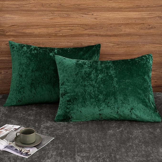 PHF Truly Velvet Pillowcases Standard Size, No Insert, 2 Pack Ultra Soft Breathable Pillow Shams Covers with Envelope Closure, 20" X 26" Luxury Cozy Warm Fuzzy Flannel, Emerald Green