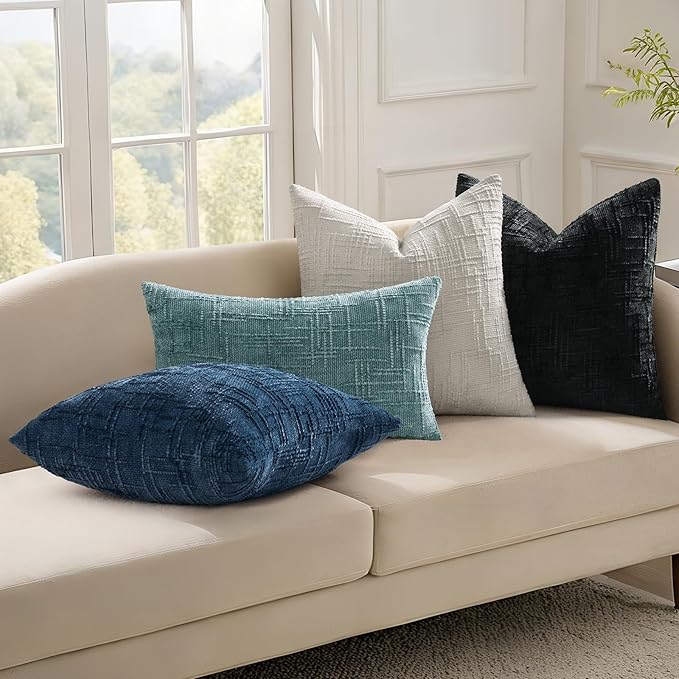 decorUhome Light Grey Chenille Throw Pillow Covers 24x24 Set of 2 Thick Textured Slubby Couch Pillow Covers Farmhouse Accent Modern Neutral Decorative Pillow Cases for Bed Sofa Living Room