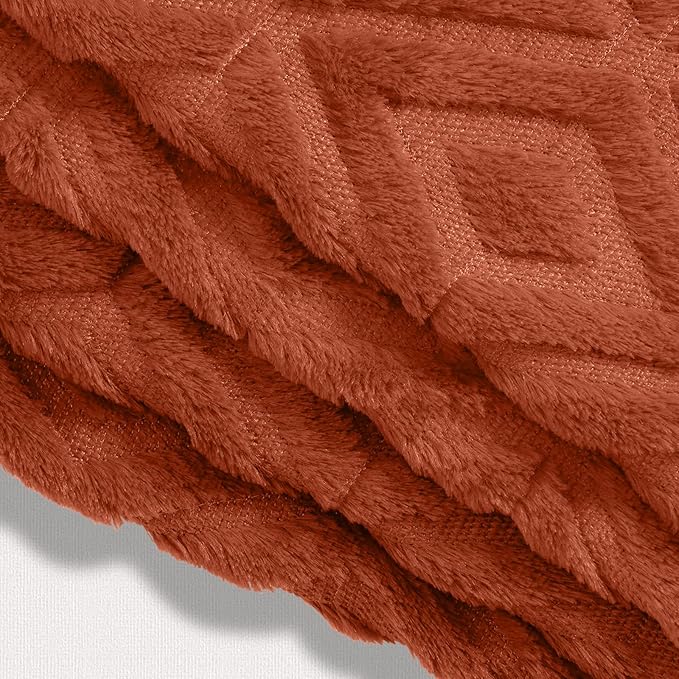 decorUhome Pack of 4 Faux Fur Fall Burnt Orange Throw Pillow Covers 18x18, Soft Decorative Couch Pillow Covers with Velvet Back for Modern Sofa Living Room, Rust