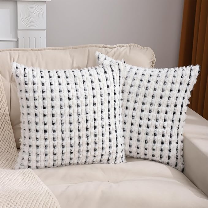 LUOYEHK Boho Throw Pillow Covers 18x18 Inch Set of 2 Chenille Tufted Pillowcase Farmhouse Neutral Cushion Covers for Couch Sofa Bed Living Room, Black White