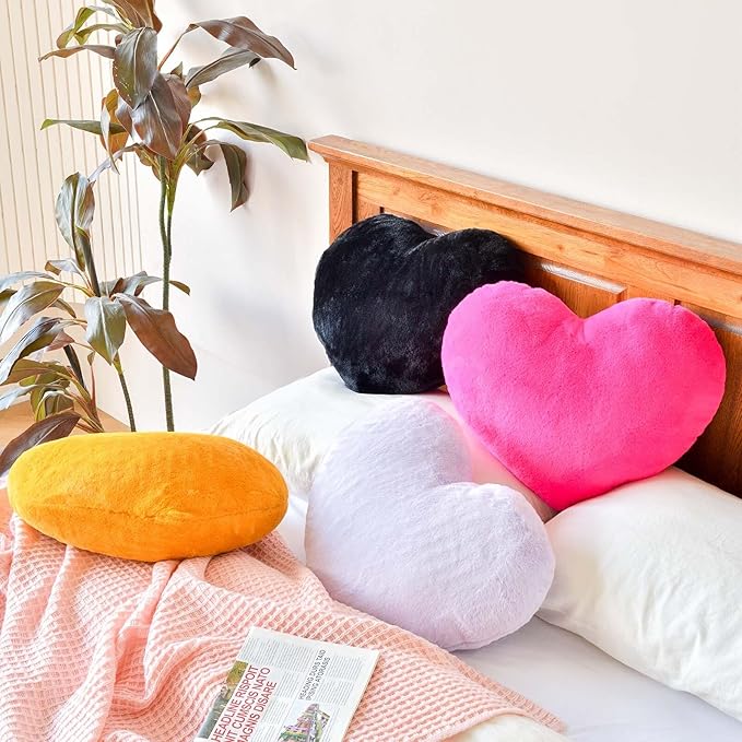 Black Heart Pillows, Cute Heart Decorative Pillow, Heart Shaped Throw Pillows for Bed, Faux Rabbit Fur Plush Hoom Decor Pillow Cushion for Chair Sofa Living Room (Large-19.6"x15.7")