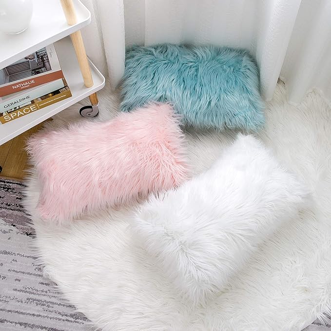 WLNUI Set of 2 White Christmas Decorative Lumbar Fluffy Pillow Covers New Luxury Series Merino Style Faux Fur Throw Pillow Covers Fuzzy Cushion Case for Sofa Bedroom Living Room Home Decor 12x20 Inch