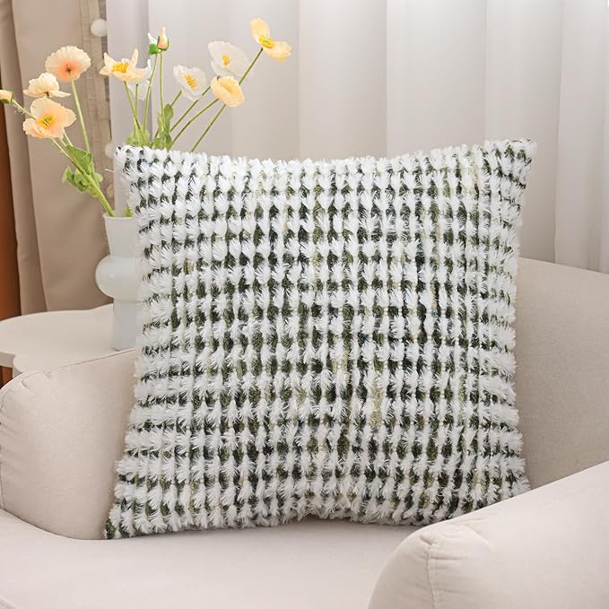 LUOYEHK Boho Throw Pillow Covers 18x18 Inch Set of 2 Farmhouse Neutral Pillow Covers Chenille Tufted Pillowcase for Couch Sofa Bed Living Room, Green White