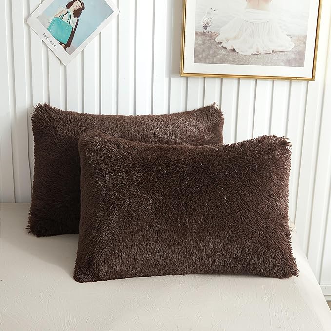 XeGe Faux Fur Brown Pillow Cases, Plush Shaggy Ultra Soft Fluffy Velvet Decorative Pillowcases, Furry Fuzzy Pillow Shams Zipper Closure, Set of 2 (Standard, Coffee)