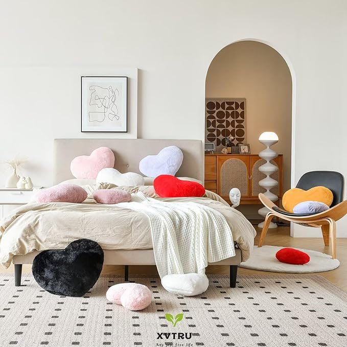 Red Heart Pillows, Cute Heart Decorative Pillow, Heart Shaped Throw Pillows for Bed, Faux Rabbit Fur Plush Hoom Decor Pillow Cushion for Chair Sofa Living Room (Mini 12.9" x 9.8")