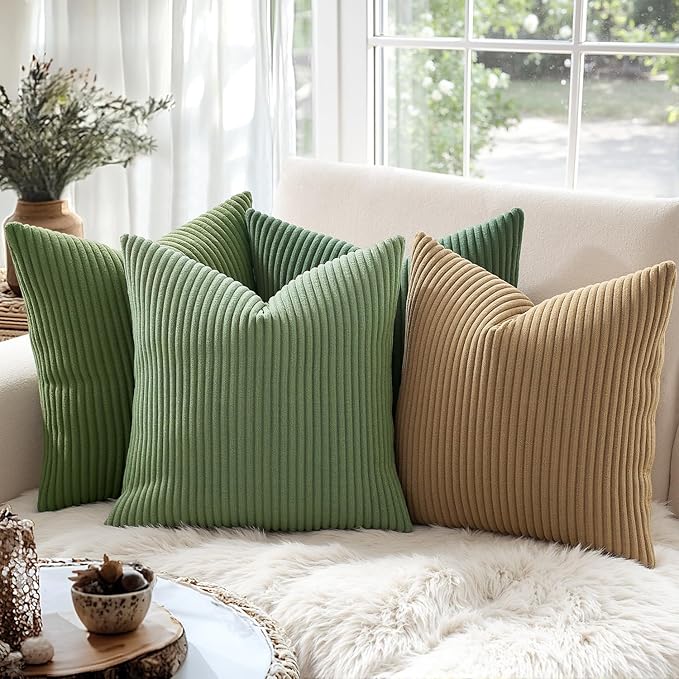 MIULEE Pack of 2 Pillow Covers Soft Soild Decorative Square Throw Pillow Covers Set Cushion Cases Pillowcases for Sofa Bedroom Car 16 x 16 Inch 40 x 40 Cm Moss Green