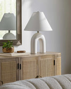 BoutiqueRugs Rannungen Table Lamp