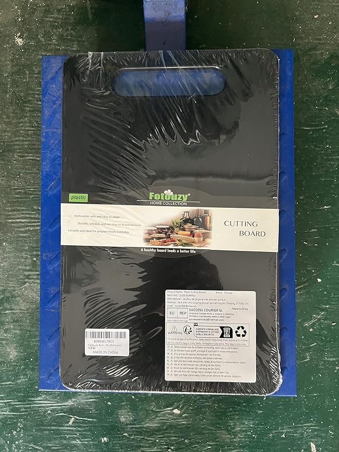 Fotouzy Plastic Utility Cutting Board with Handles, Food Safe PP Material, BPA Free, Dishwasher Safe, Thick Chopping Board, Large Size, Easy Grip Handle, for Kitchen (Black)