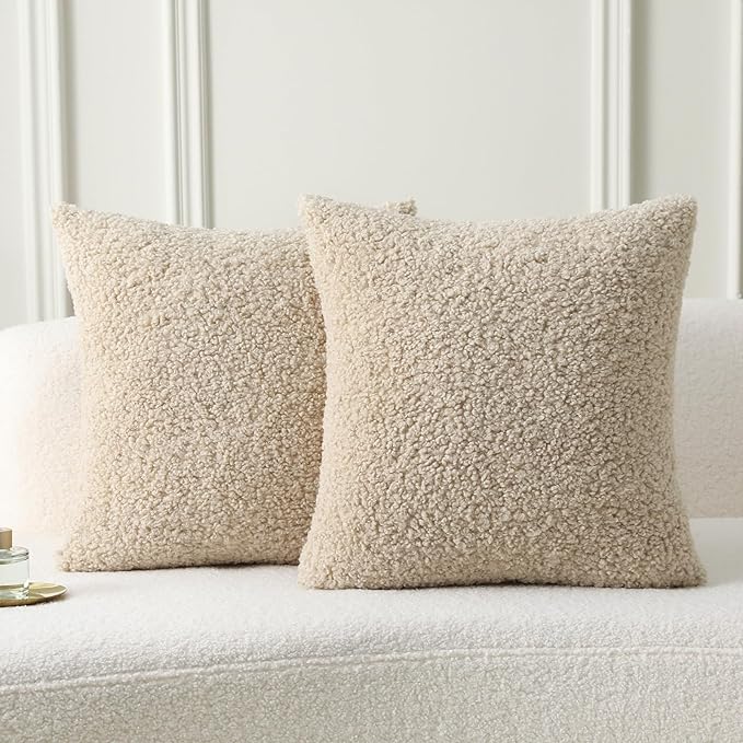 FUTEI Beige Throw Pillow Covers 20x20 Inch Set of 2,Furry Faux Fur Teddy Boucle Textured Cushion Covers,Soft Fluffy Decorative Pillow Case,Home Decor for Couch Bed Living Room Office Car