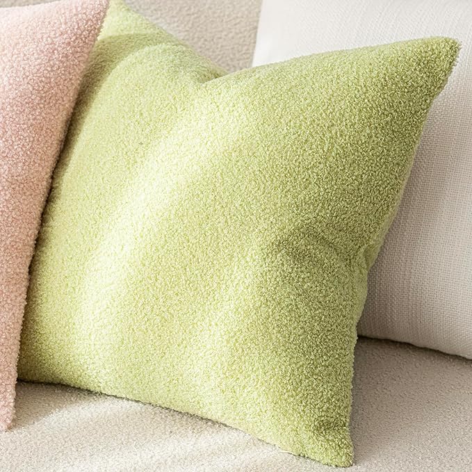 Foindtower Pack of 2, Curly Faux Fur Decorative Throw Pillow Covers Soft Neutral Plush Cushion Case with Zipper Cozy Pillowcase for Home Living Room Couch Bed Sofa 18 x 18 Inch, Grass Green