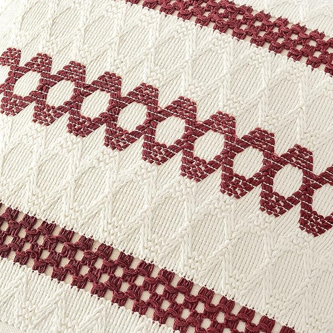 MIULEE Set of 2 Christmas Burgundy Boho Decorative Pillow Covers 20x20 Inch Farmhouse Rustic Couch Throw Pillows Modern Cotton Cushion Covers Retro Cute Macrame Woven Home Decor for Bed Sofa Chair