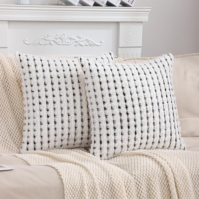 LUOYEHK Boho Throw Pillow Covers 20x20 Inch Set of 2 Chenille Tufted Pillowcase Farmhouse Neutral Cushion Covers for Couch Sofa Bed Living Room, Black White