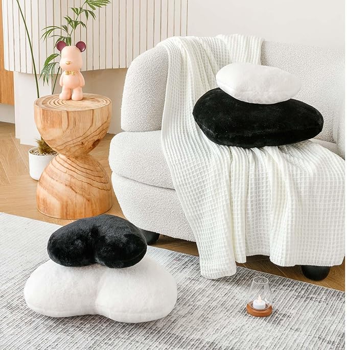 Black Heart Pillows, Cute Heart Decorative Pillow, Heart Shaped Throw Pillows for Bed, Faux Rabbit Fur Plush Hoom Decor Pillow Cushion for Chair Sofa Living Room (Large-19.6"x15.7")