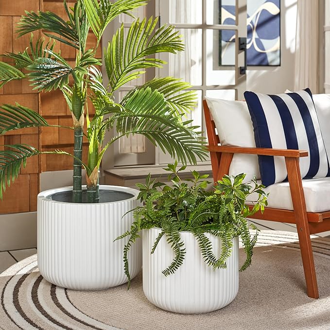 SAFAVIEH Outdoor Collection Lucca White Cement Planter Pot Set of 2