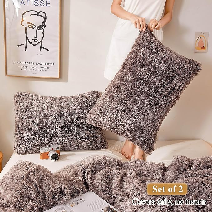 XeGe Faux Fur Throw Pillow Cases, Plush Shaggy Ultra Soft Pillow Covers, Fluffy Crystal Velvet Decorative Pillowcases, Furry Fuzzy Pillow Shams Zipper Closure, Set of 2 (Standard, Chocolate Ombre)