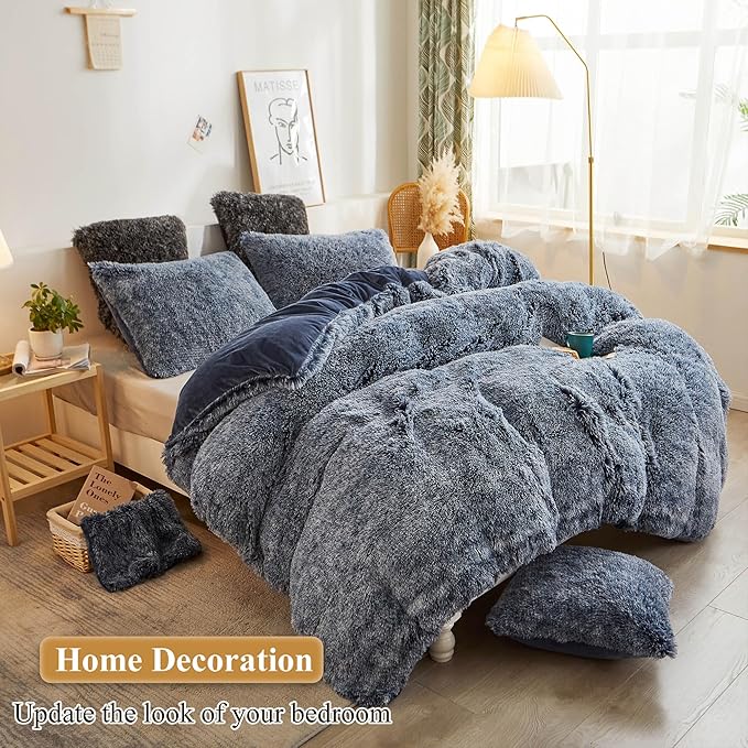 XeGe Faux Fur Throw Pillow Cases, Plush Shaggy Ultra Soft Pillow Covers, Fluffy Crystal Velvet Decorative Pillowcases, Furry Fuzzy Pillow Shams Zipper Closure, Set of 2 (Standard, Navy Blue Ombre)