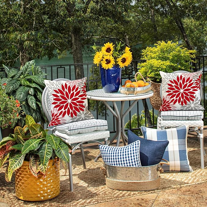 DFXSZ Red Pink Flower Pillow Covers 18x18 Inch Set of 2 Valentines Day Pillow Covers Outdoor Waterproof Decor for Living Room Sofa Patio Funiture Garden Floral Polyester pillowcovers 012F18
